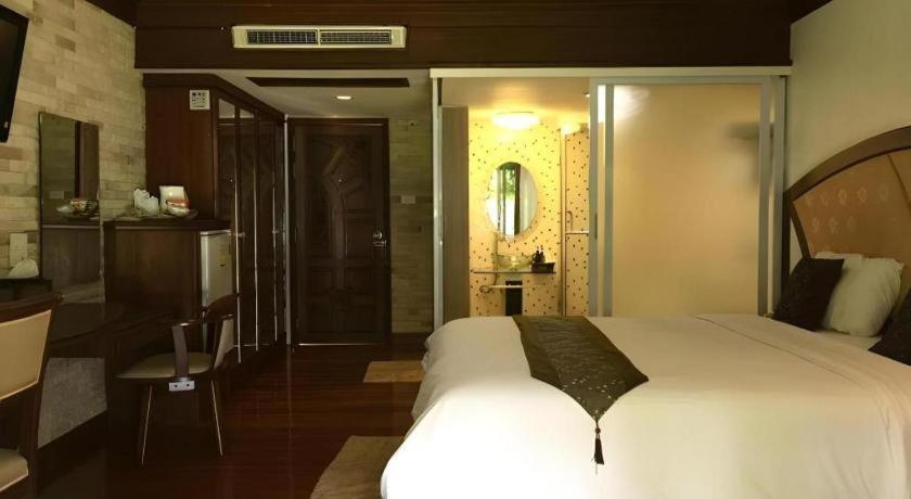 Nh Elegant Hotel Sakon Nakhon Exteriér fotografie