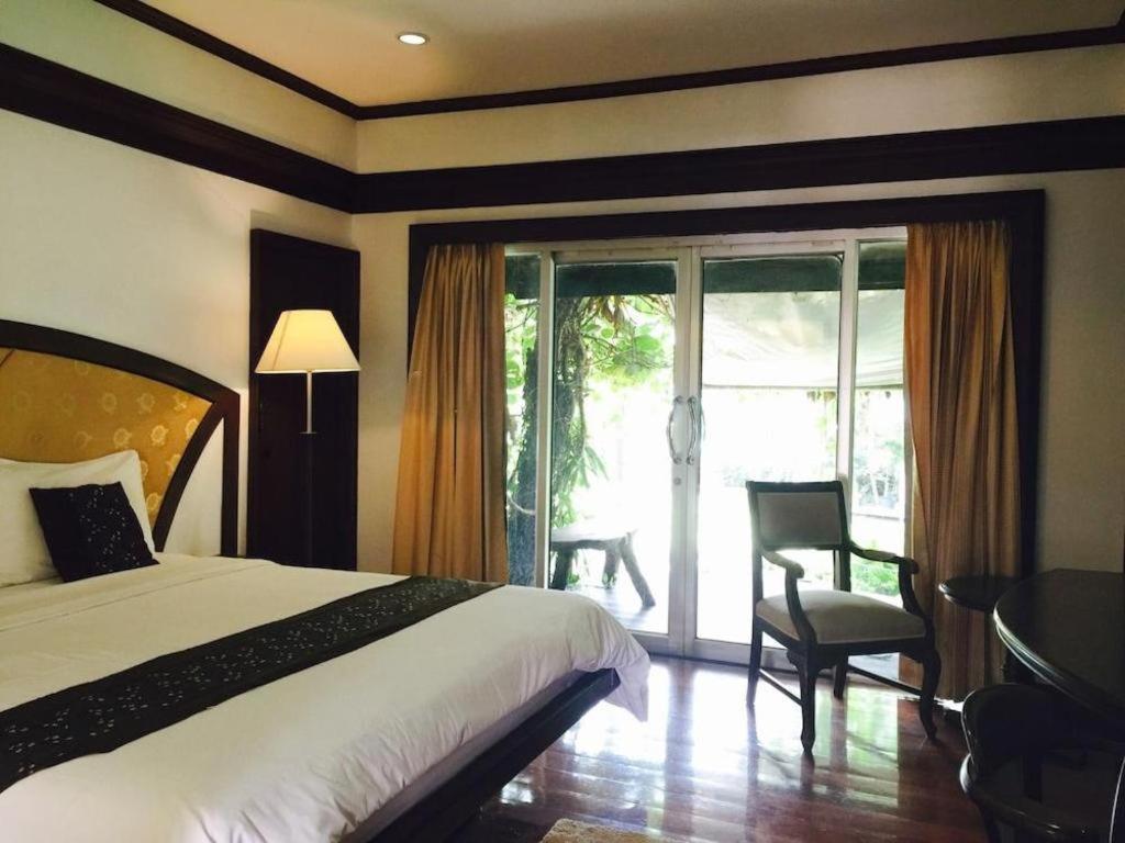 Nh Elegant Hotel Sakon Nakhon Exteriér fotografie