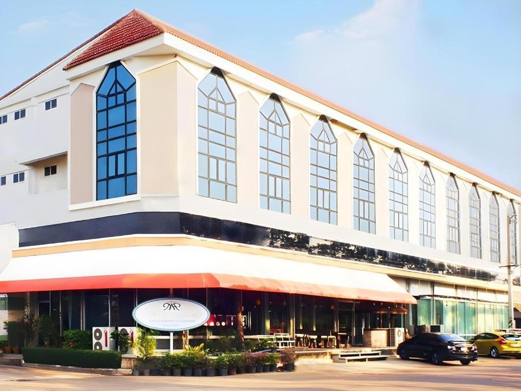 Nh Elegant Hotel Sakon Nakhon Exteriér fotografie