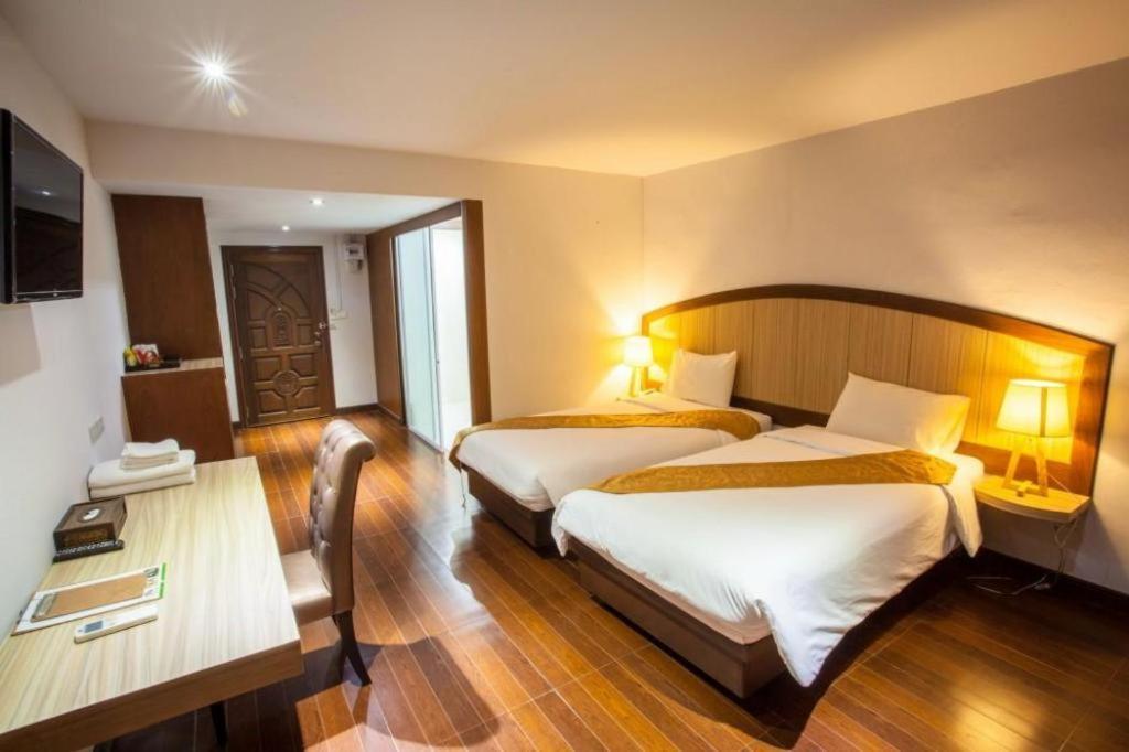 Nh Elegant Hotel Sakon Nakhon Exteriér fotografie